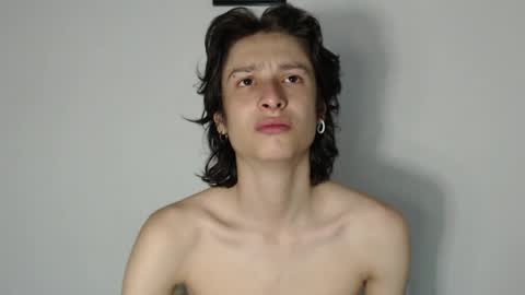 cirosky_elchicopolla online show from April 16, 3:07 am