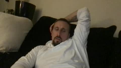 Snapshot of citizen747 chatting on November 2, 10:01 pm citizen747 online show from November 2, 10:01 pm