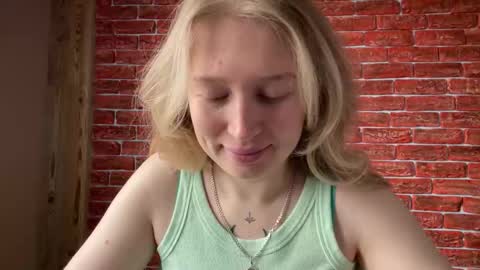 citrusblissss online show from October 7, 2:09 am