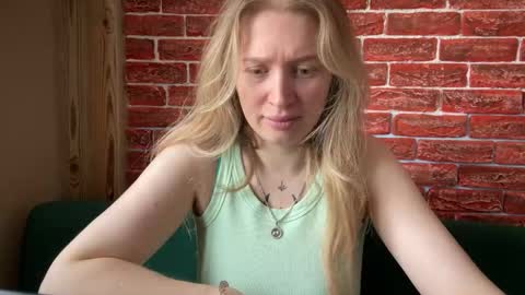 citrusblissss online show from October 10, 2:43 am