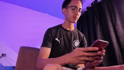 cj_davis1 online show from November 11, 2:33 am