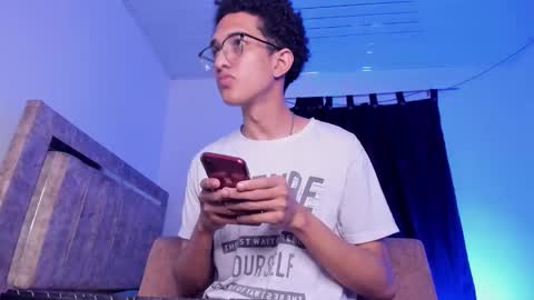 cj_davis1 online show from February 7, 10:24 pm