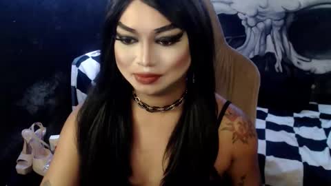 QUEEN CESS online show from January 17, 3:55 am