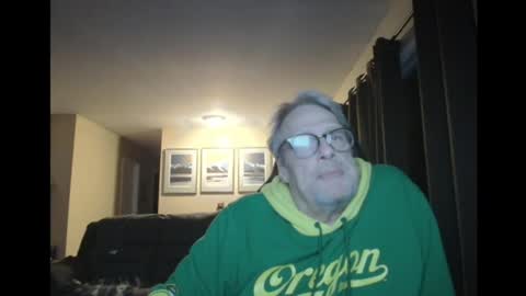 Snapshot of cjscout chatting on January 2, 6:29 am cjscout online show from January 2, 6:29 am