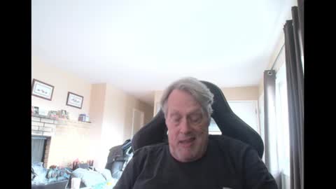 Snapshot of cjscout chatting on February 22, 10:09 pm cjscout online show from February 22, 10:09 pm