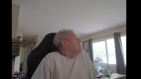 Snapshot of cjscout chatting on September 21, 11:39 pm cjscout online show from September 21, 11:39 pm