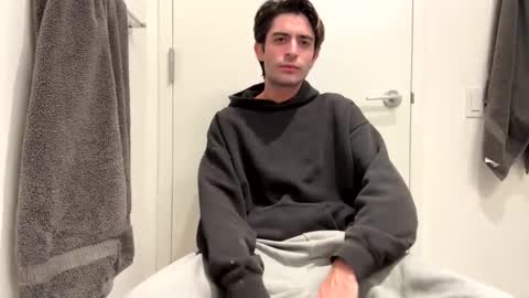 ckeefer96 online show from November 7, 6:30 pm