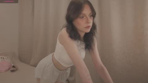 Snapshot of claire_bennett chatting on September 11, 2:33 am Claire Bennett online show from September 11, 2:33 am