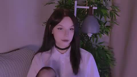 Claire Bennett online show from June 25, 11:42 pm