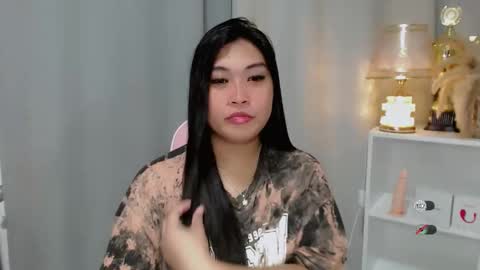 CLAIRE online show from April 30, 5:36 am