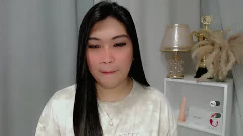 CLAIRE online show from May 5, 3:47 am