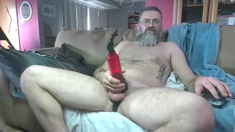 Snapshot of clamsplitter420 chatting on December 18, 4:06 pm Clamsplitter420 online show from December 18, 4:06 pm