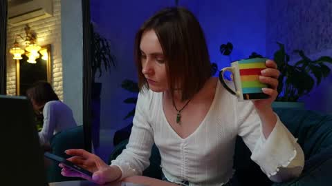 Clara online show from April 6, 6:31 pm