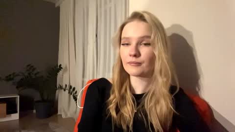 Kristie online show from April 25, 1:41 pm
