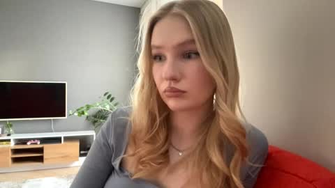 Kristie online show from May 10, 8:30 am