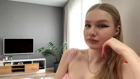 Kristie online show from May 13, 4:10 am
