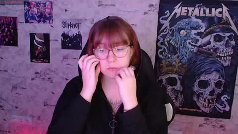Snapshot of clarissa_milk chatting on May 9, 10:42 am Clarissa online show from May 9, 10:42 am
