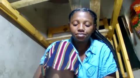 Snapshot of clarisse98 chatting on June 12, 8:24 am clarisse98 online show from June 12, 8:24 am