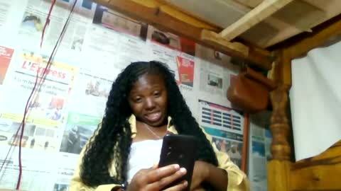Snapshot of clarisse98 chatting on June 26, 10:19 am clarisse98 online show from June 26, 10:19 am