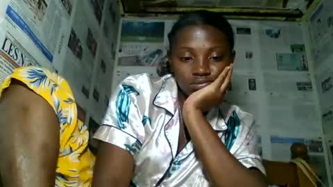 Snapshot of clarisse98 chatting on July 14, 7:52 pm clarisse98 online show from July 14, 7:52 pm