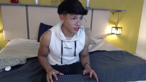 Snapshot of clark_ken1 chatting on February 18, 8:38 pm clar online show from February 18, 8:38 pm