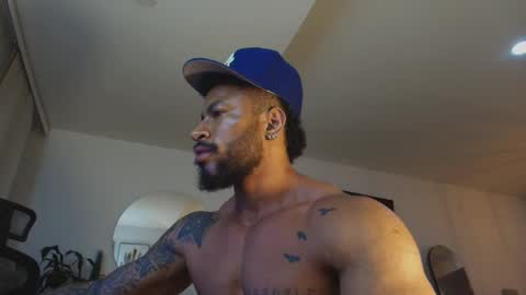 clark_strong online show from May 15, 11:23 pm