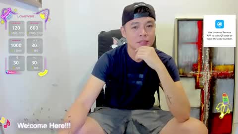 Snapshot of clarkyplaze chatting on May 3, 12:49 am Clark online show from May 3, 12:49 am