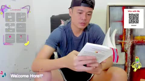 Snapshot of clarkyplaze chatting on May 5, 12:18 am Clark online show from May 5, 12:18 am
