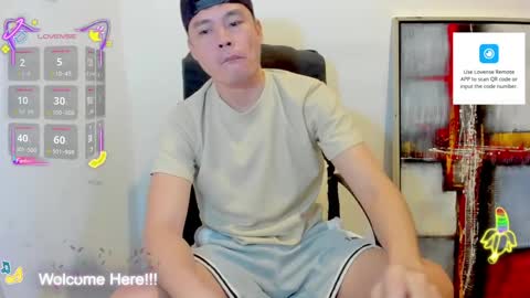 Snapshot of clarkyplaze chatting on May 6, 12:19 am Clark online show from May 6, 12:19 am