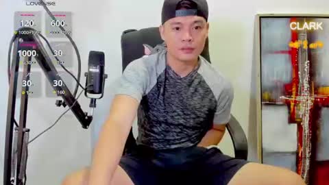 Snapshot of clarkyplaze chatting on June 11, 12:32 am Clark online show from June 11, 12:32 am