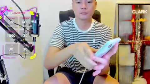 Snapshot of clarkyplaze chatting on June 15, 12:02 am Clark online show from June 15, 12:02 am