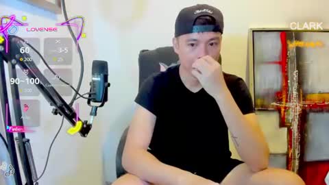 Snapshot of clarkyplaze chatting on June 19, 12:15 am Clark online show from June 19, 12:15 am