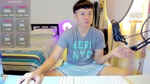 Snapshot of clarkyplaze chatting on July 21, 12:57 am Clark online show from July 21, 12:57 am