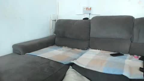 Snapshot of classyhornybabe chatting on November 10, 4:11 am Angel online show from November 10, 4:11 am