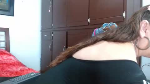 claudiaa_broke online show from March 29, 2:33 am