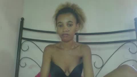 claudianne online show from February 24, 6:44 am