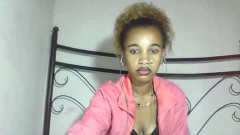 claudianne online show from May 19, 5:52 pm