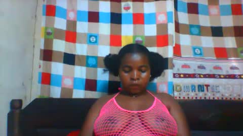 Snapshot of claudiasexy777 chatting on September 13, 9:53 am claudiasexy777 online show from September 13, 9:53 am