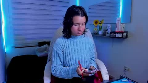 Clawdeen online show from April 7, 3:40 am