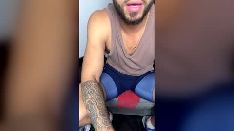 Clay online show from February 20, 2:41 am