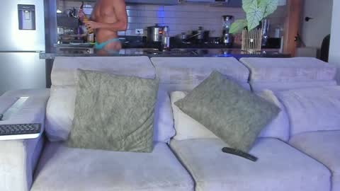 Snapshot of claytonburgues chatting on January 13, 1:56 am claytonburgues online show from January 13, 1:56 am