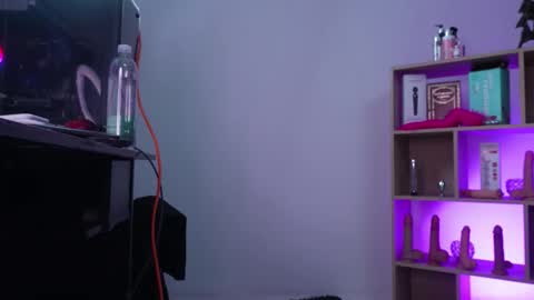 Snapshot of cleeoadams_ chatting on February 17, 4:53 am Cleo Adams online show from February 17, 4:53 am