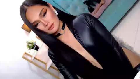 Cleo online show from February 20, 6:08 pm