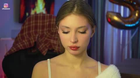 Cleo online show from March 27, 7:14 am