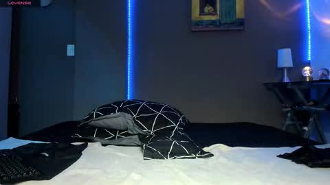 cleo y maikol online show from March 14, 1:34 am