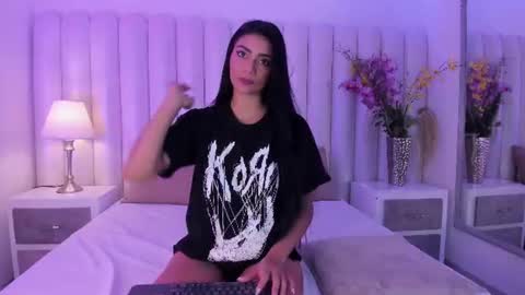 Snapshot of cleosteele_ chatting on July 25, 12:36 pm CleoSteele online show from July 25, 12:36 pm