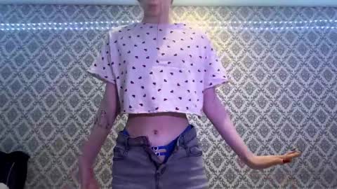 Cleo online show from December 22, 7:00 pm