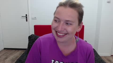 Snapshot of clittytastic chatting on March 10, 6:12 pm Syl online show from March 10, 6:12 pm