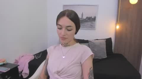 Snapshot of cloe_amazingg chatting on July 10, 8:55 pm Cloe online show from July 10, 8:55 pm