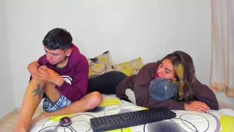 Cloe and Taylor online show from May 27, 3:25 am